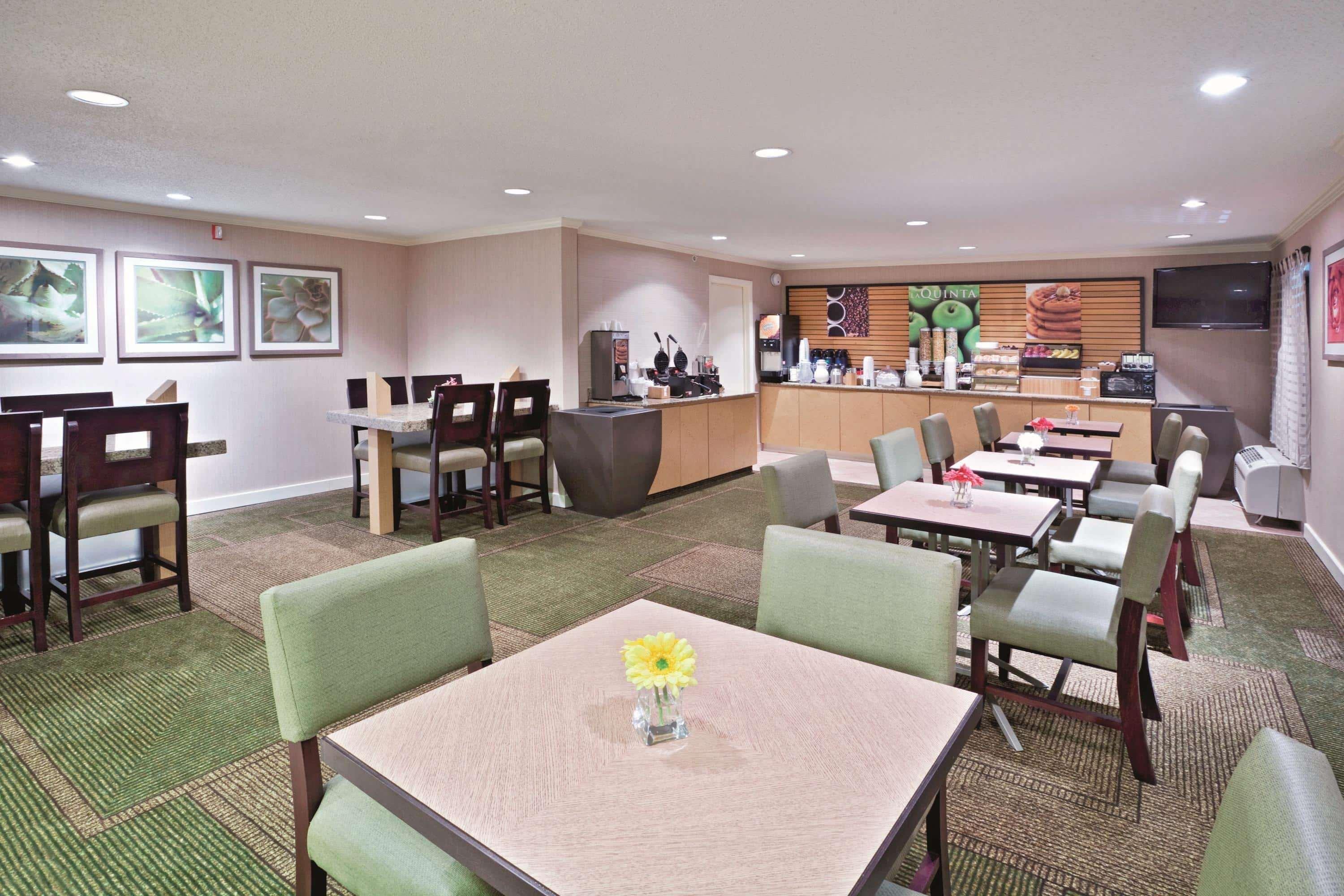 Hotel La Quinta By Wyndham Mansfield Oh Esterno foto