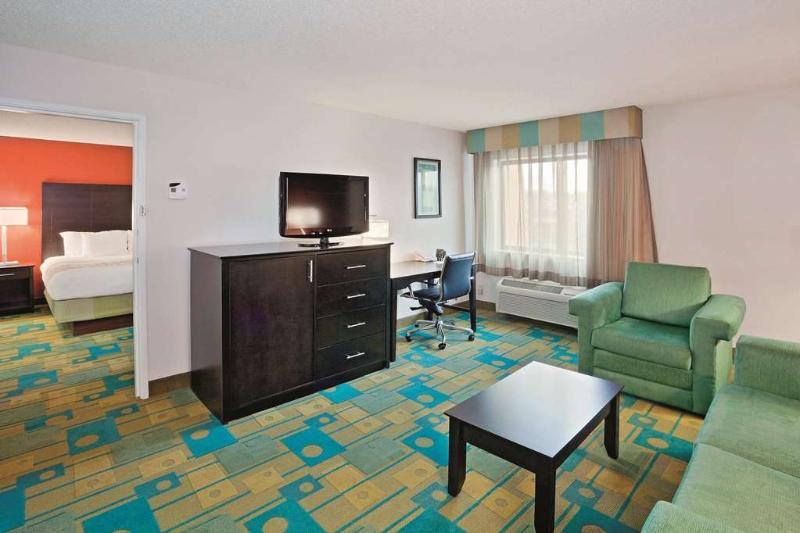 Hotel La Quinta By Wyndham Mansfield Oh Esterno foto